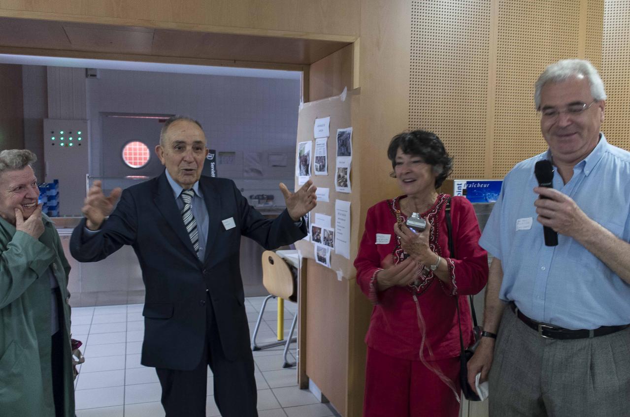 Arrivée très attendue de Monsieur Sazerat, 2ème proviseur du lycée.