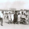 Devant le Lycée en 1964. Photo Yvette Sabbah.
